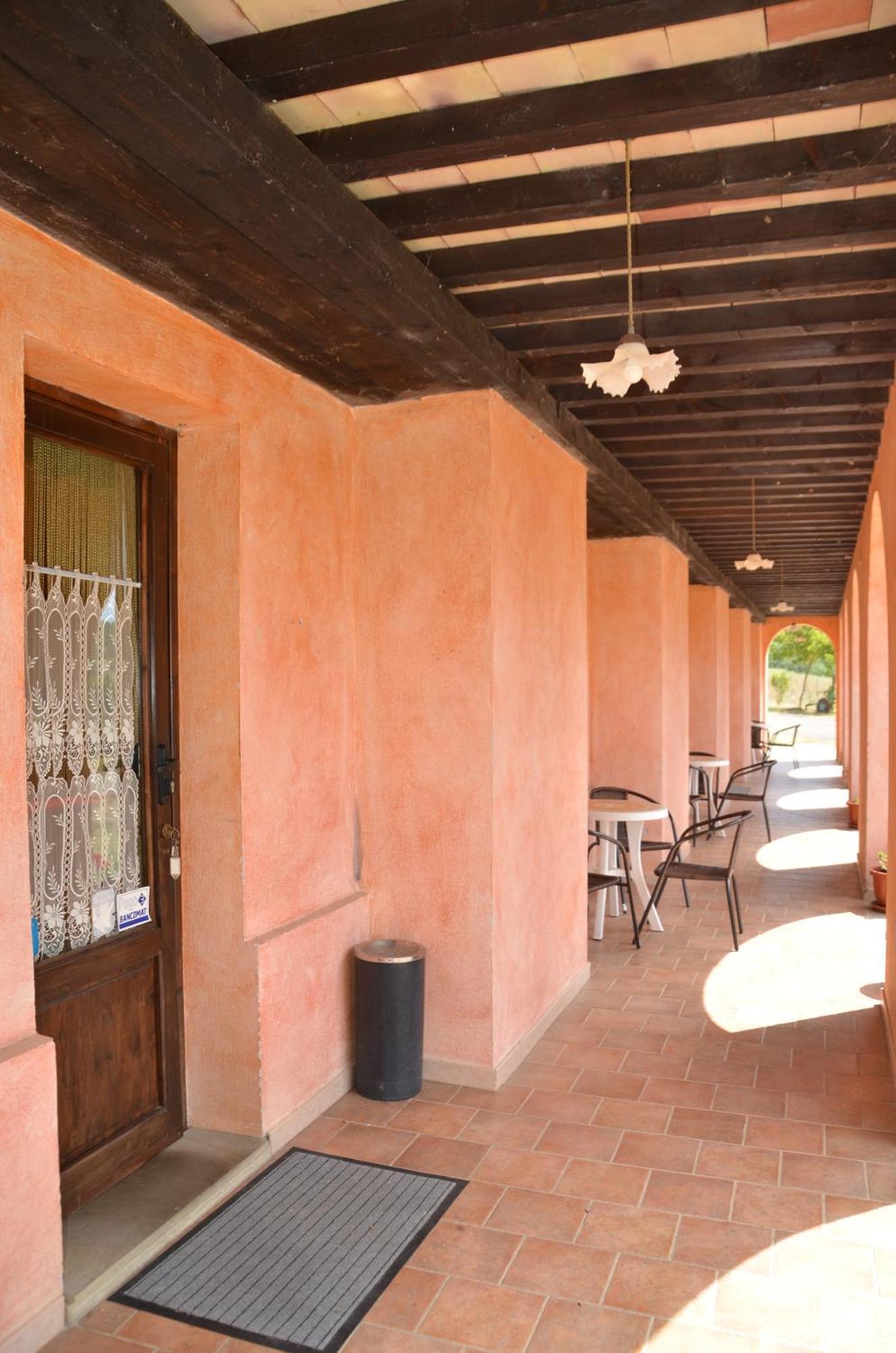 Agriturismo Masseria Castiglione Gallicchio ภายนอก รูปภาพ